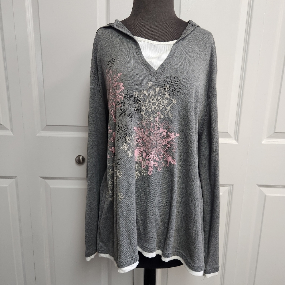 Essentials Woman's Size 1X Hoodie